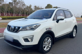 长安CS15 2016款 1.5L 自动豪华版