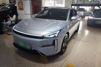 吉利银河 银河L6 2025款 EM-i 140km 星舰版