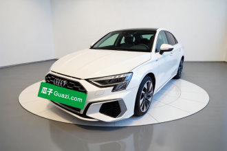 奥迪A3 2022款 A3L Limousine 35 TFSI 时尚运动型