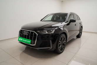 奥迪Q7 2022款 55 TFSI quattro S line运动型
