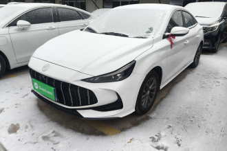 名爵 MG5 2025款 180DVVT 全球抢先版