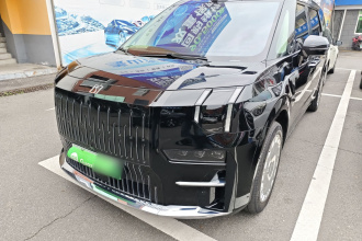 极氪009 2024款 光辉