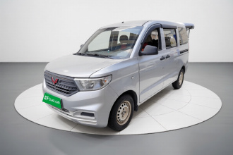 五菱汽车 五菱宏光V 2021款 1.5L劲取版LAR