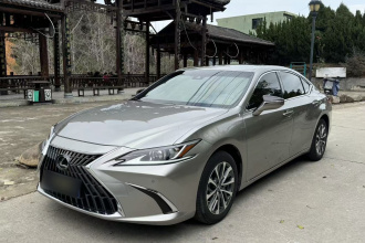 雷克萨斯ES 2023款 200 卓越版