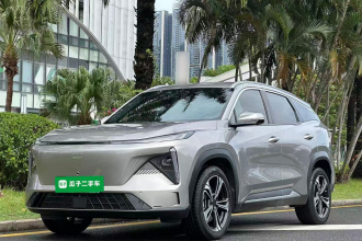 吉利银河 银河L7 2024款 1.5T 115km MAX  龙腾版