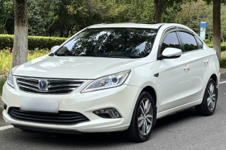 长安 逸动 2015款 1.6L 手动豪华型 国V