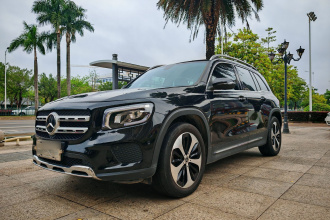 奔驰GLB 2023款 GLB 220 时尚型