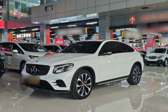 奔驰GLC轿跑 2017款 GLC 260 4MATIC 轿跑SUV