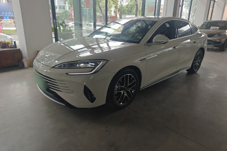 比亚迪 海豹07 DM-i 2025款 DM-i 1.5L 125km 豪华型