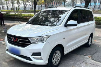 五菱汽车 五菱宏光 2021款 1.5L S舒适型LAR