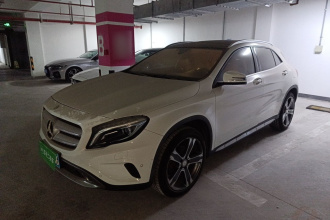 奔驰GLA 2016款 GLA 220 4MATIC 豪华型