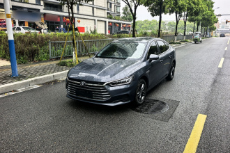 比亚迪 秦Pro 2020款 超越版 1.5TI 手动豪华型