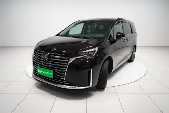 别克GL8 2022款 改款 Avenir艾维亚 七座亲礼版