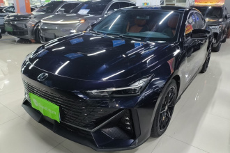 长安UNI-V 2022款 1.5T 尊贵型
