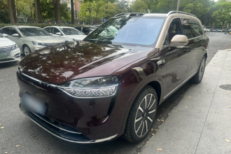 鸿蒙智行 问界M9 2025款增程Ultra 52kwh 6座版（896线激光雷达）
