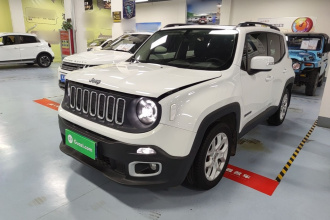 Jeep 自由侠 2018款 互联大屏版 180T 自动高能版