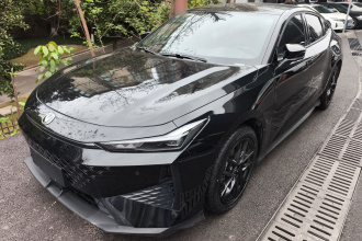 长安UNI-V 2024款 1.5T 尊贵型