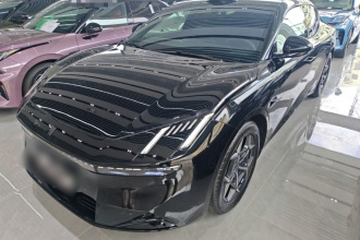领克10 EM-P 2025款 240四驱Ultra