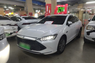 比亚迪 秦PLUS 2021款 DM-i 120KM 尊贵型