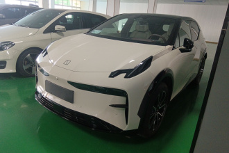 极氪X 2025款 四座后驱魔方版