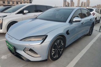 比亚迪 海豹 2022款 550km 标准续航后驱版尊贵型