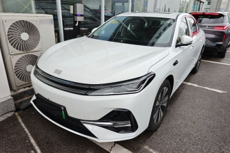 吉利银河 银河A7 2025款 EM-i 150km 远航版