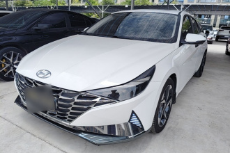 现代 伊兰特 2021款 1.5L CVT LUX尊贵版