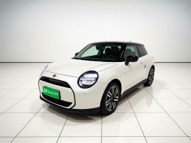 电动MINI COOPER 2024款 456km COOPER E 经典派