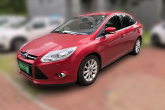 福特 福克斯 2012款 三厢 2.0L 自动旗舰型