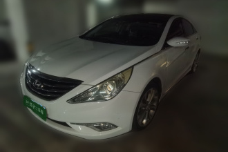 现代 索纳塔 2014款 2.0L 自动豪华版