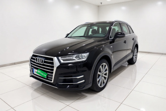 奥迪Q7 2016款 40 TFSI 舒适型