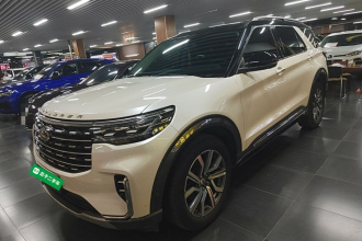 福特 探险者 2023款 EcoBoost 285 四驱钛金版 6座