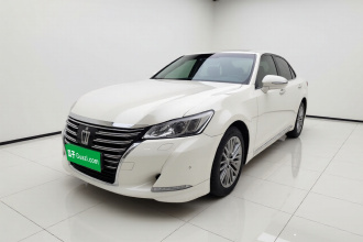 丰田 皇冠 2017款 2.0T 运动版