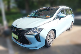 东风风行 风行游艇 2022款 1.5T DCT逐浪版