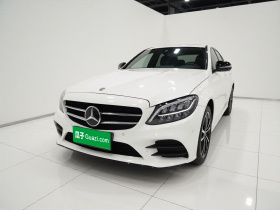 奔驰C级 2019款 C 260 运动版