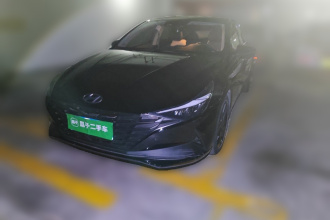 现代 伊兰特 2022款 1.5L CVT LUX黑骑士限量版