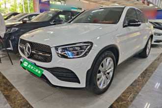 奔驰GLC轿跑 2020款 GLC 260 4MATIC 轿跑SUV