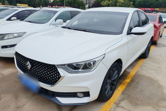 宝骏RC-6 2019款 1.5T CVT 24小时在线豪华型
