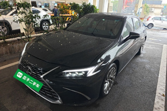 雷克萨斯ES 2025款 300h 行政版