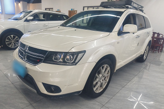 道奇 酷威 2015款 2.0TD 四驱尊尚版