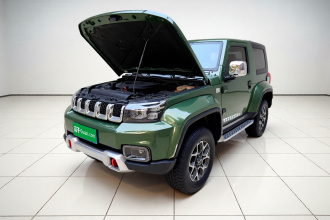 北京越野 北京BJ40 2020款 2.0T 自动四驱致敬2020版至尊型