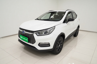 比亚迪 元新能源 2019款 EV360 智联领尚型