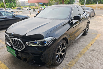 宝马X6 2022款 改款 xDrive40i 尊享型 M运动套装