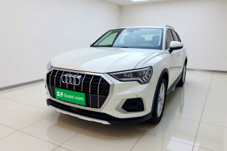 奥迪Q3 2022款 35 TFSI 时尚致雅型