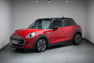 MINI 2018款 1.5T COOPER 艺术家 五门版