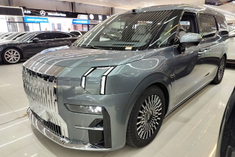 极氪009 2024款 七座过道版四驱 108kWh