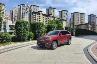 Jeep 大切诺基(进口) 2015款 3.0TD 柴油 精英导航版