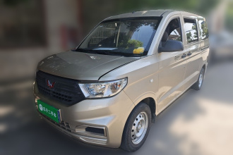 五菱汽车 五菱宏光V 2022款 1.5L劲取版电动助力LAR