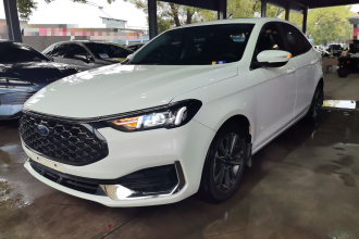 福特 福睿斯 2021款 1.5L 自动钻石版