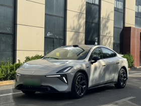 深蓝汽车 深蓝L06 2026款 560Ultra+激光版